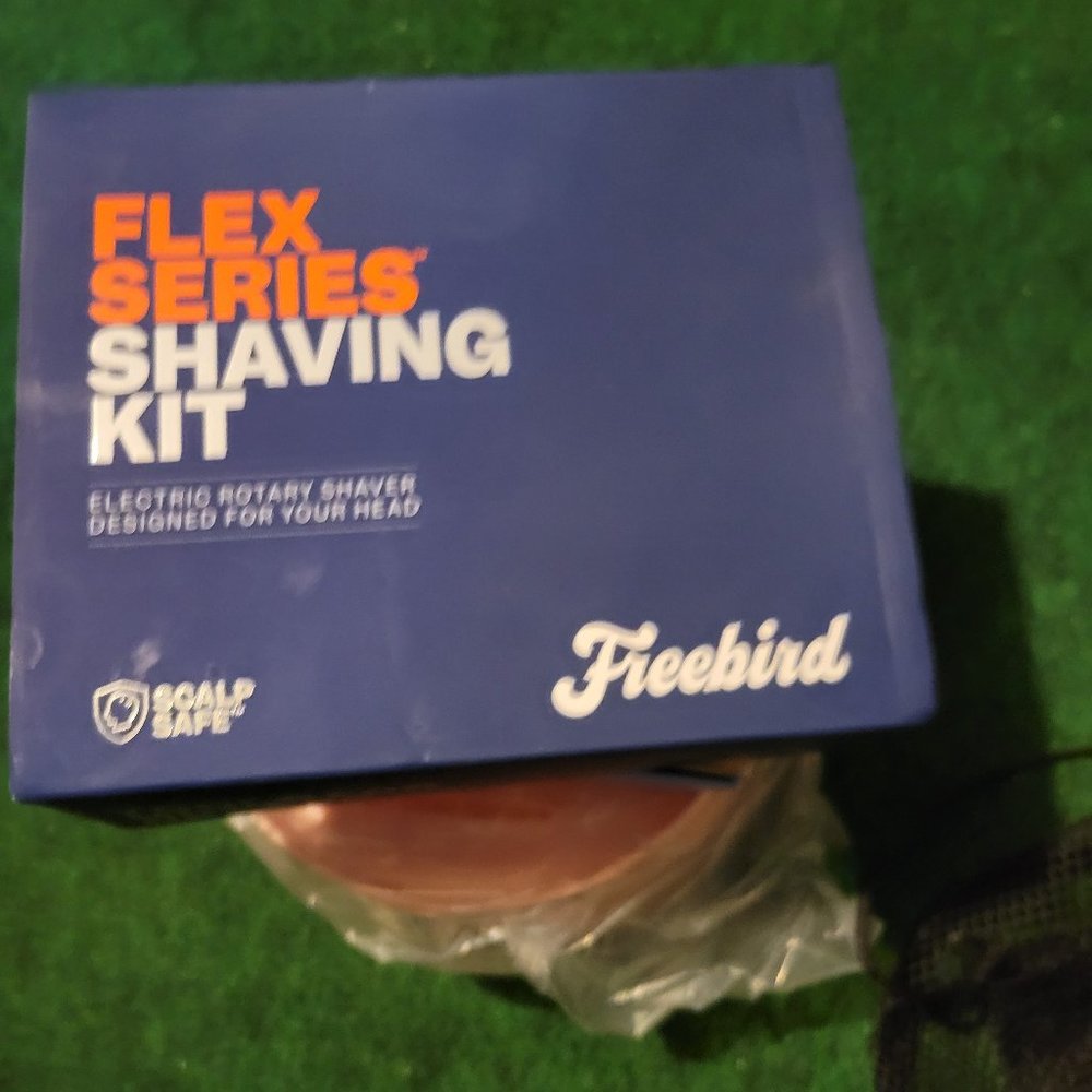Flex series shave kit
